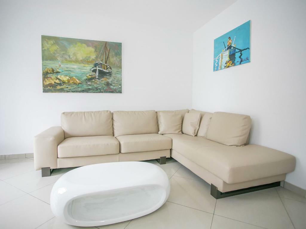 Sesar Apartments Krk - No. 3 Cvita Krk Town Luaran gambar
